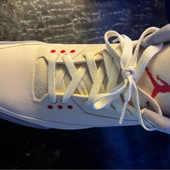 Jordan Sneakers - White and Red - Picture 5 of 10